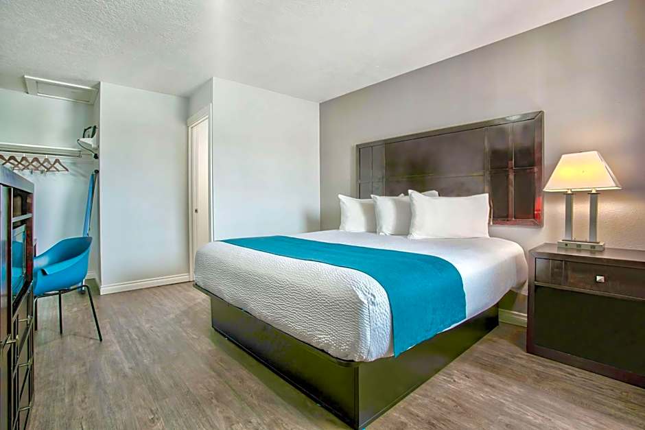 Studio 6 Suites - Albany, OR