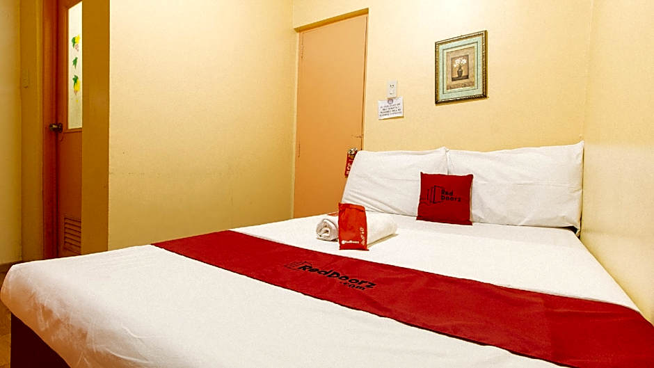 RedDoorz near SM Batangas City