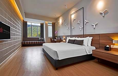 Deluxe Queen Room with 1 Parking