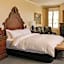 Riverbend Inn & Vineyard