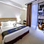1825 Gallery Hotel