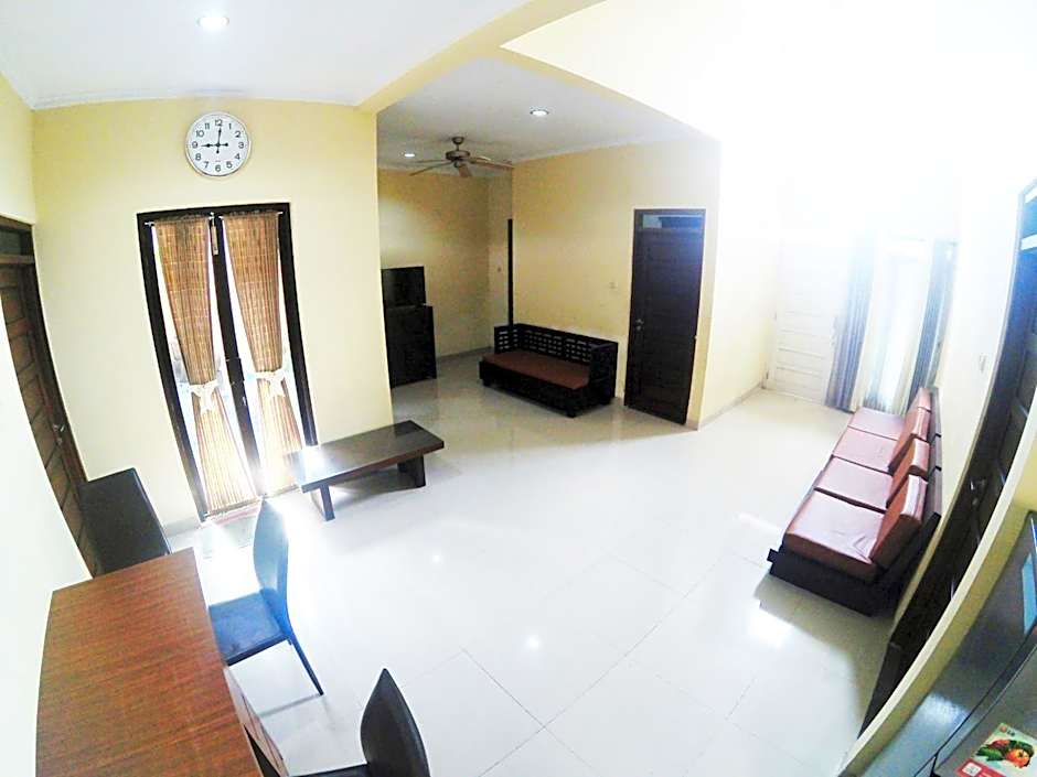 Minggiran Street Homestay jogja