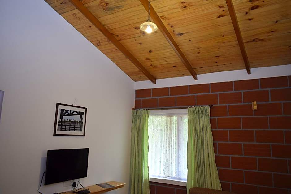 Altius Nest Hotel