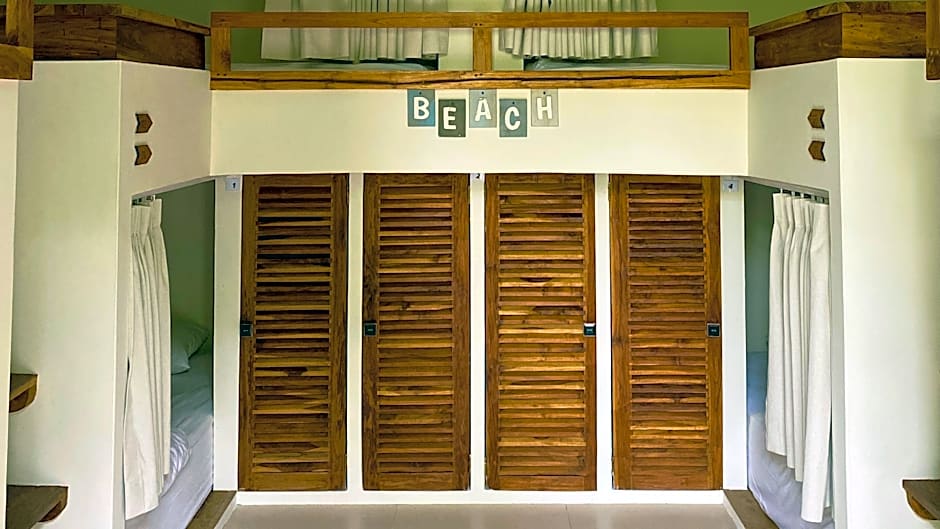 White Penny Hostel