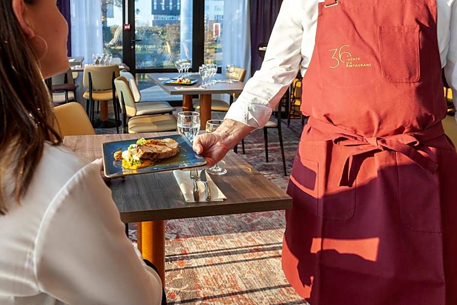 Brit Hotel Caen Nord - Mémorial