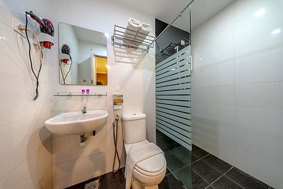 Gl Hotel