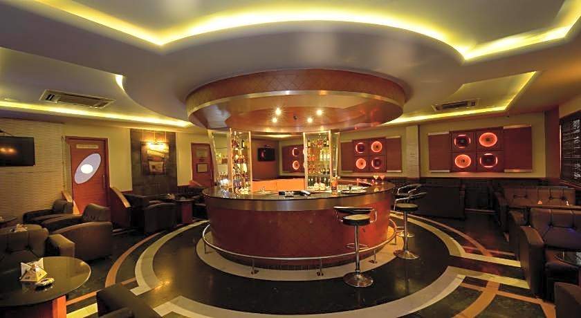 Plaza Inn Business Hotel