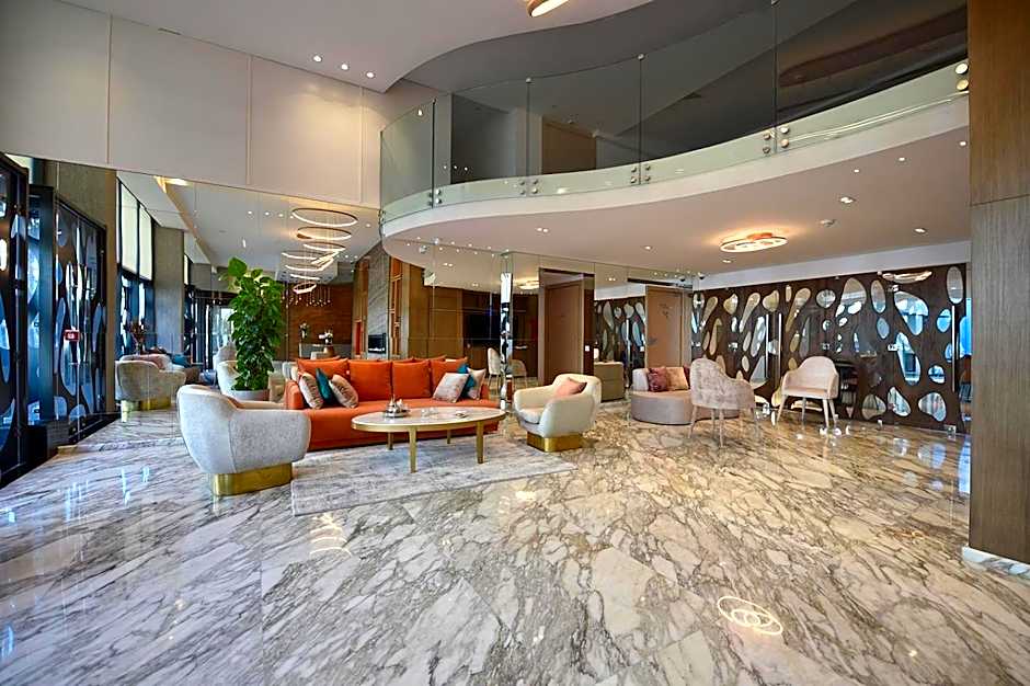 Flower Town Hotel & Spa