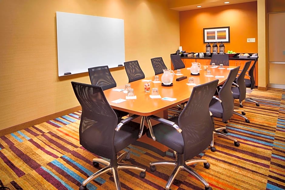 Fairfield Inn and Suites Columbus Polaris