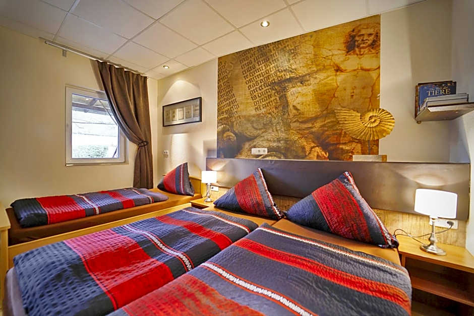 Land-Hotel Zum Schwan, Garni E-Ladestationen, Nähe Phantasialand Nähe Palmenparadies Euskirchen
