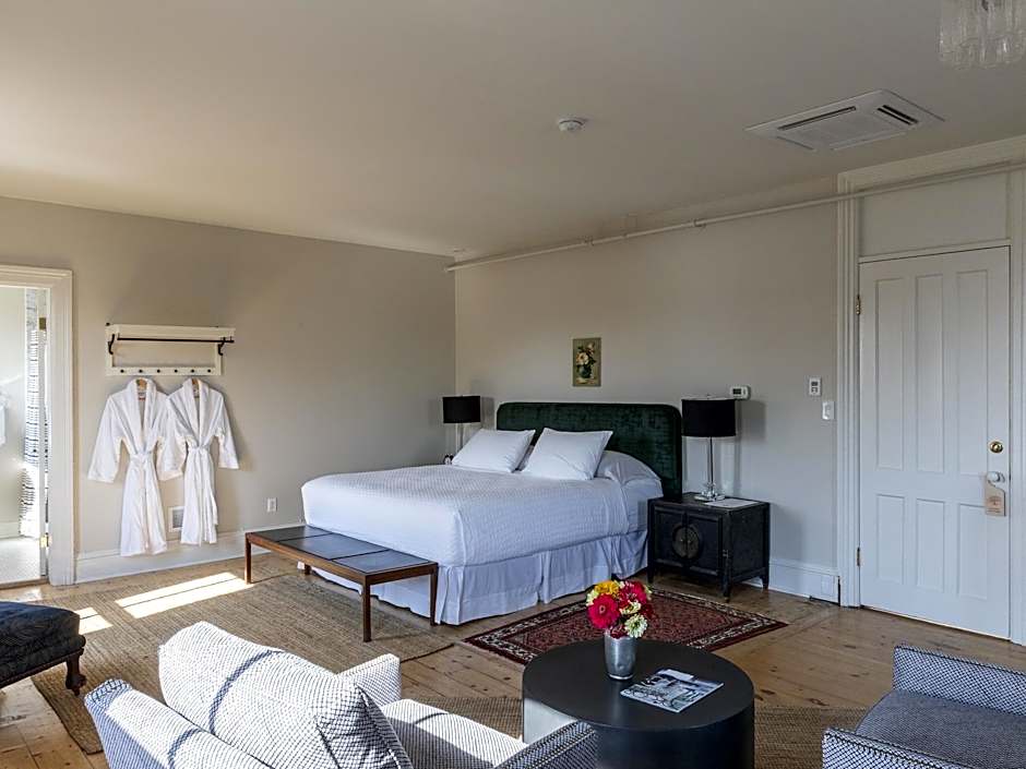 Stewart House Hotel