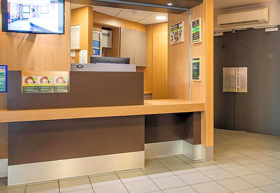 B&B HOTEL Cholet Sud