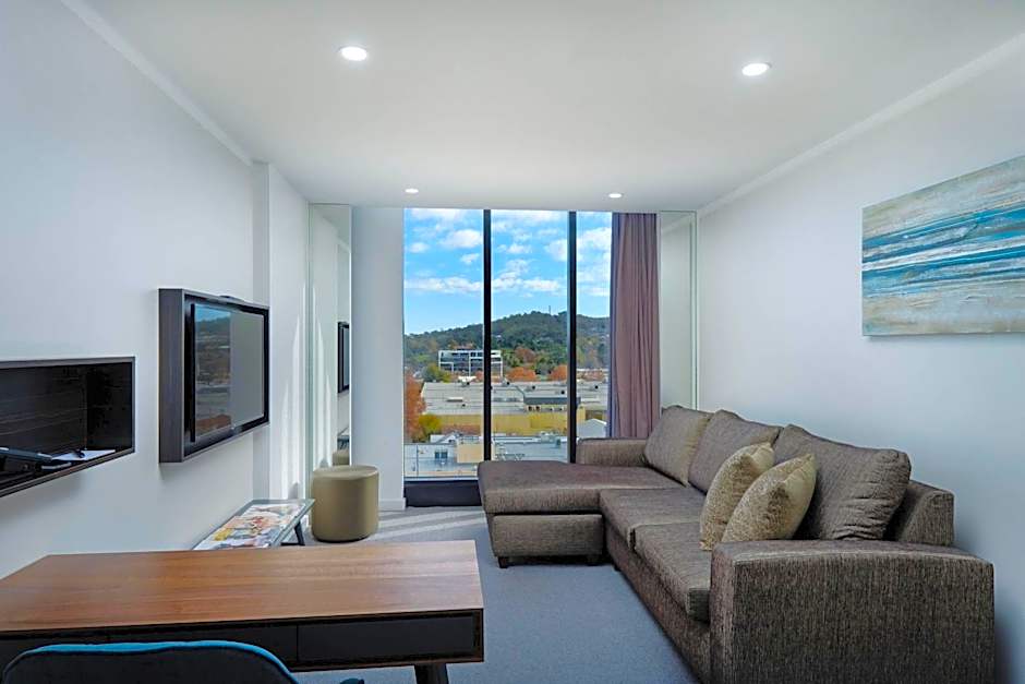 Mantra Albury