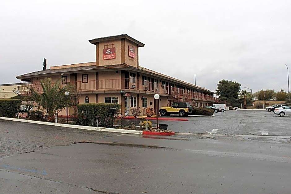 Park Avenue Inn & Suites