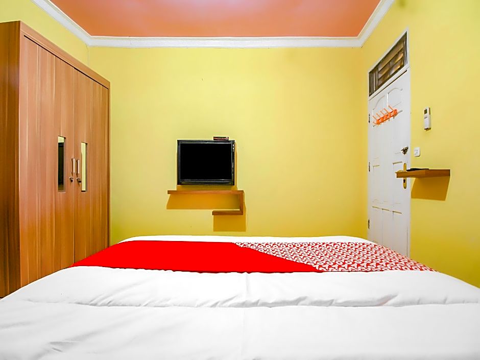 OYO 90216 Kost Sanny