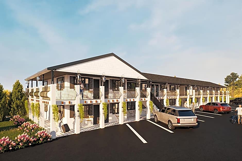 UNCOMMONER HOTEL by REVERIE BOUTIQUE COLLECTION