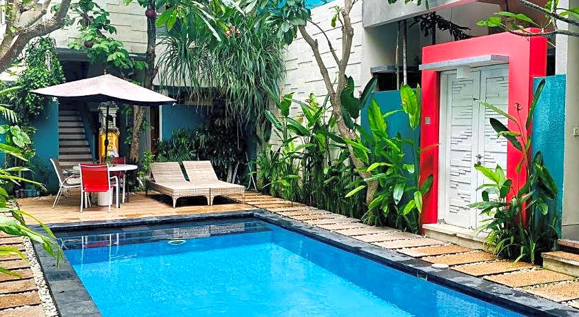 The Green Zhurga Suites