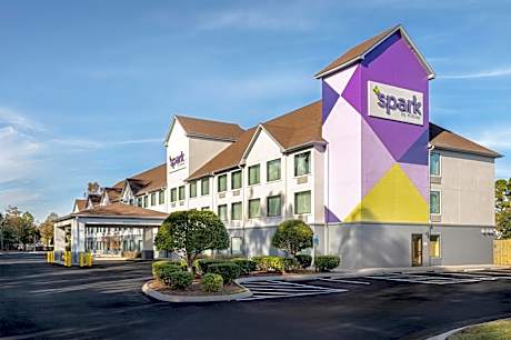 Spark by Hilton Wilmington