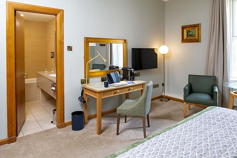 Roganstown Hotel & Country Club