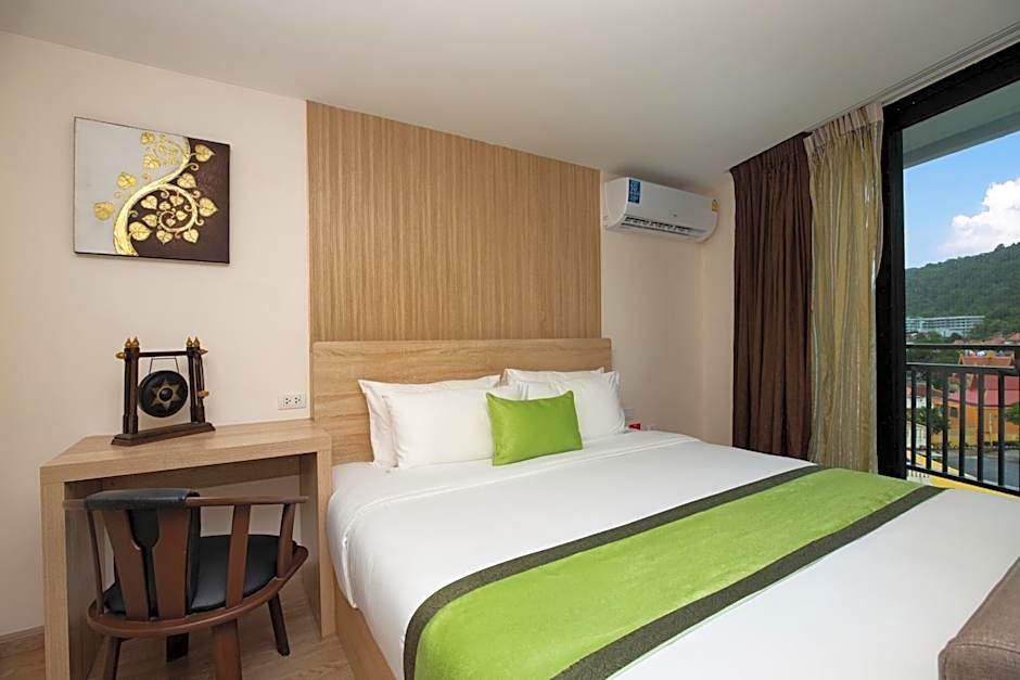 iCheck inn Darisa Patong