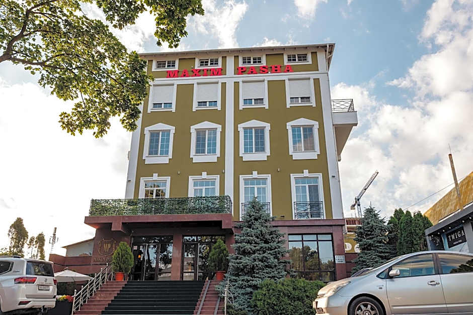 Maxim Pasha Hotel