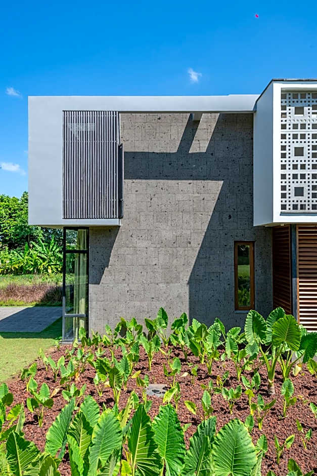 La Maison d'Ulysse - Luxury 4BR Villa Surrounded by Rice Paddies