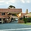 Cotswold Motor Inn
