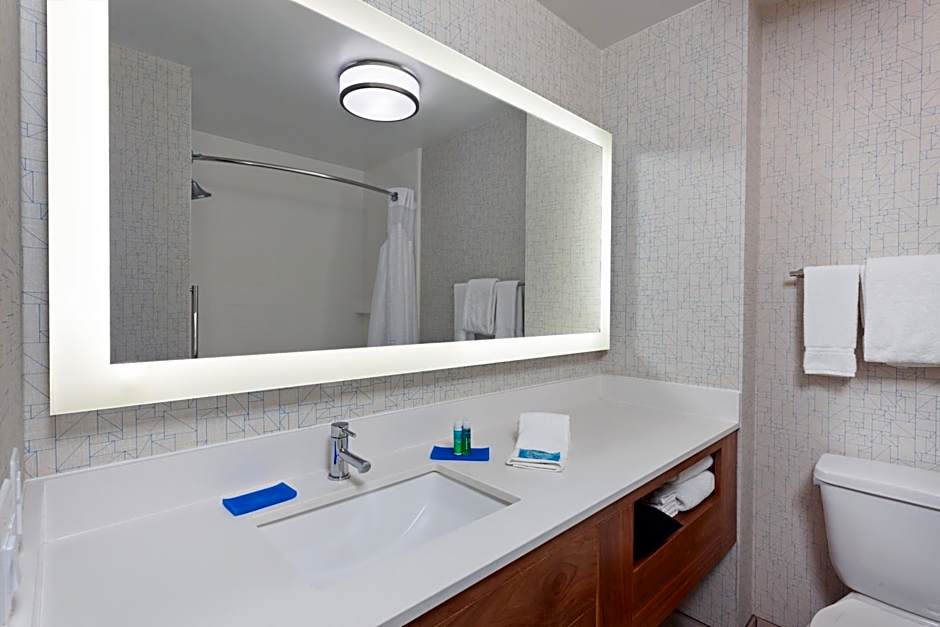 Holiday Inn Express Los Angeles LAX Airport By IHG