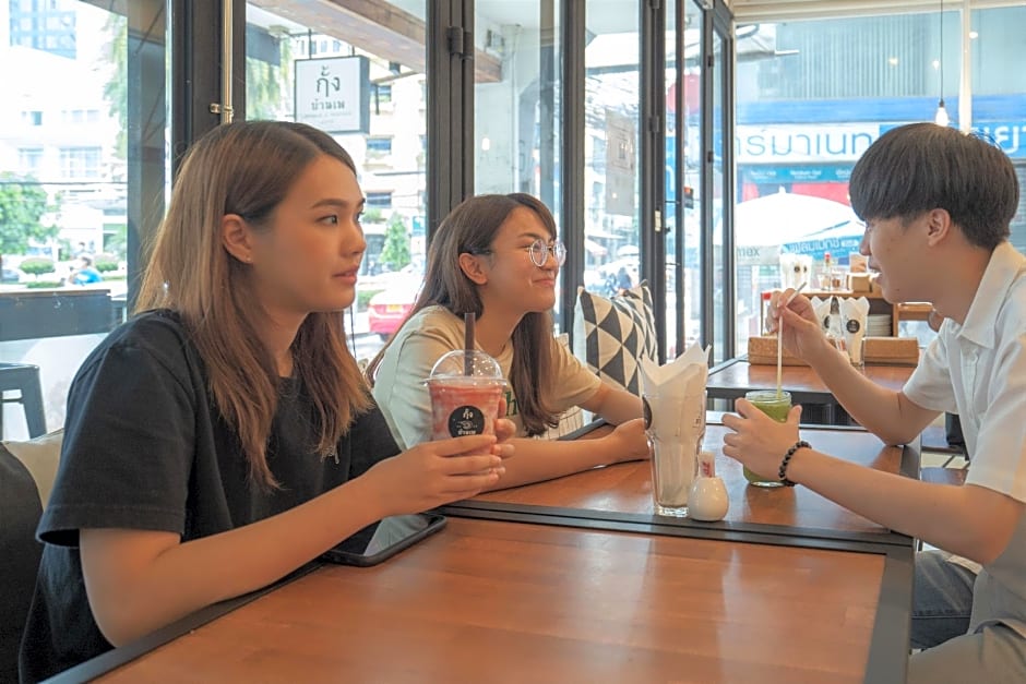 3 Howw Hostel at Sukhumvit 21