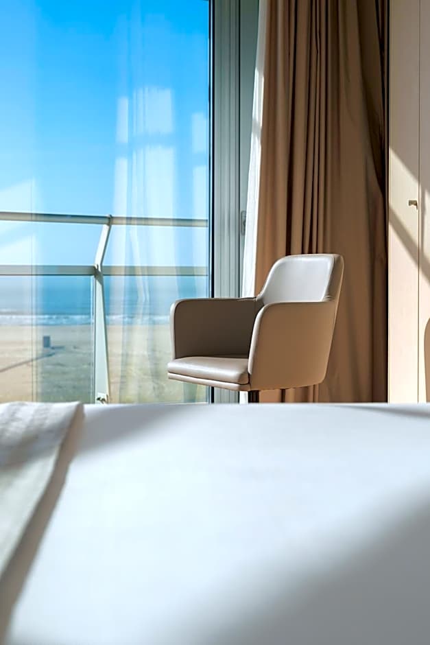 Eurostars Oasis Plaza