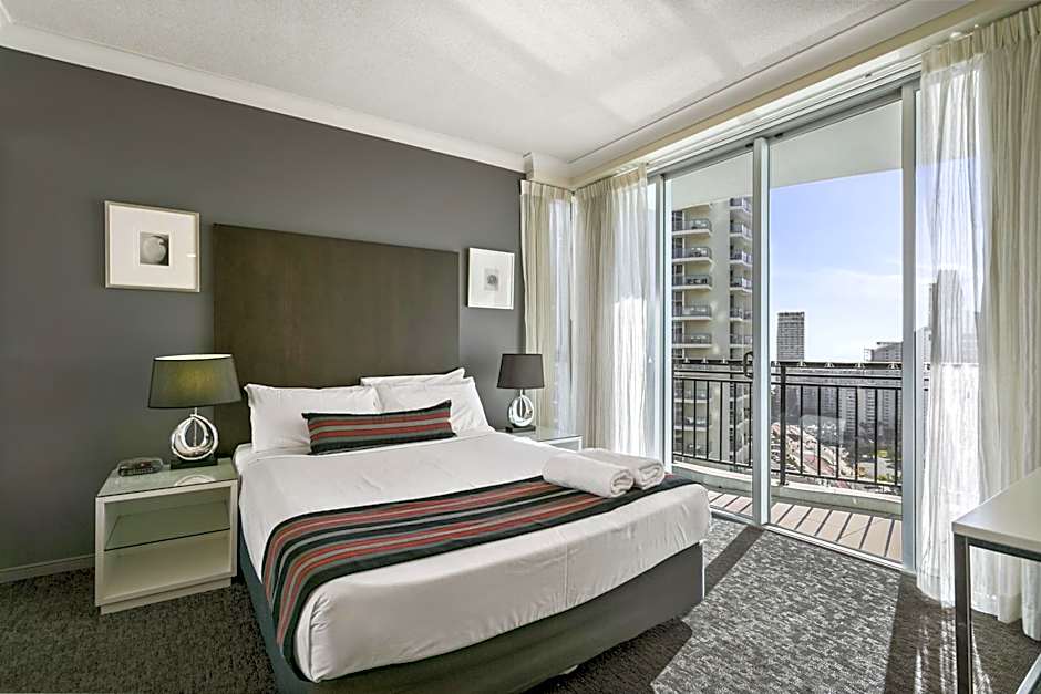 Mantra Towers of Chevron Surfers Paradise