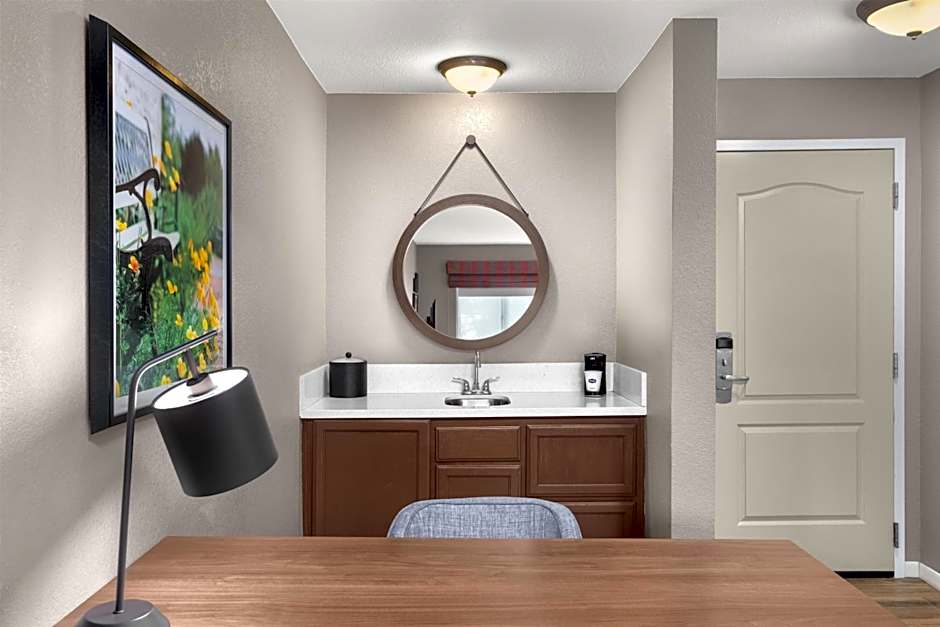 Hampton Inn & Suites Fresno