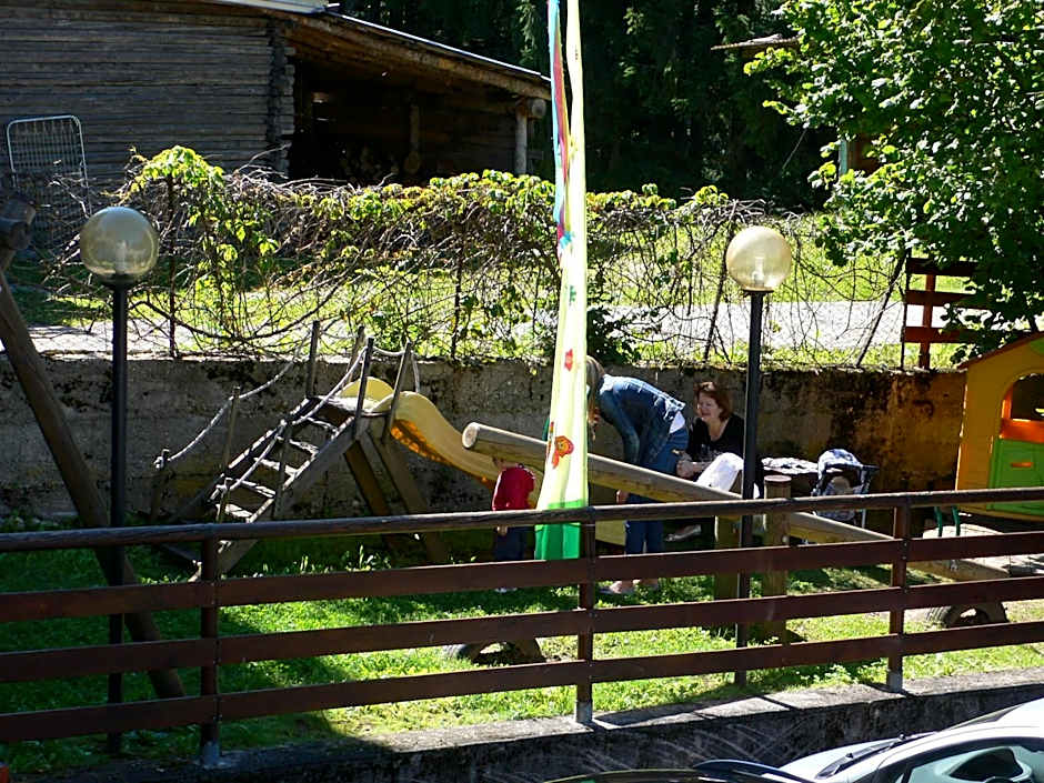 Albergo Miravalle-Tre Cime Views