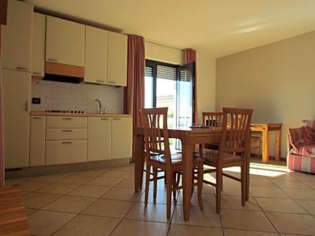 One-Bedroom Apartment with Sofa Bed