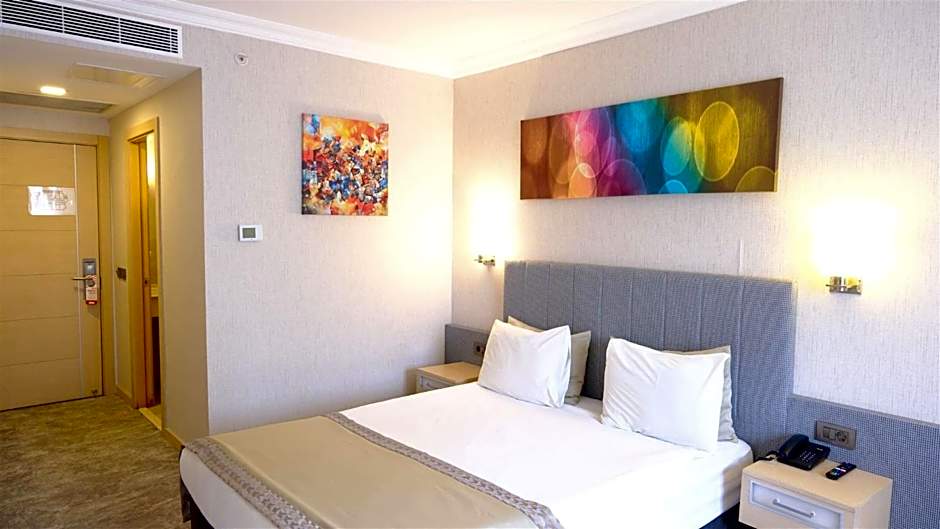 Midas Hotel