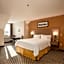 Holiday Inn Express & Suites Tremblant By IHG