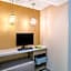La Quinta Inn & Suites by Wyndham Columbus