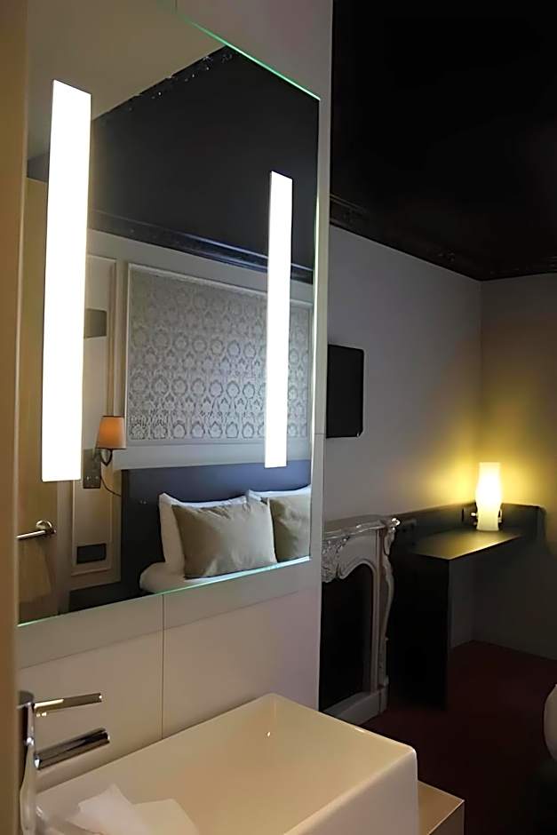 Hotel Le Montmartre Saint Pierre