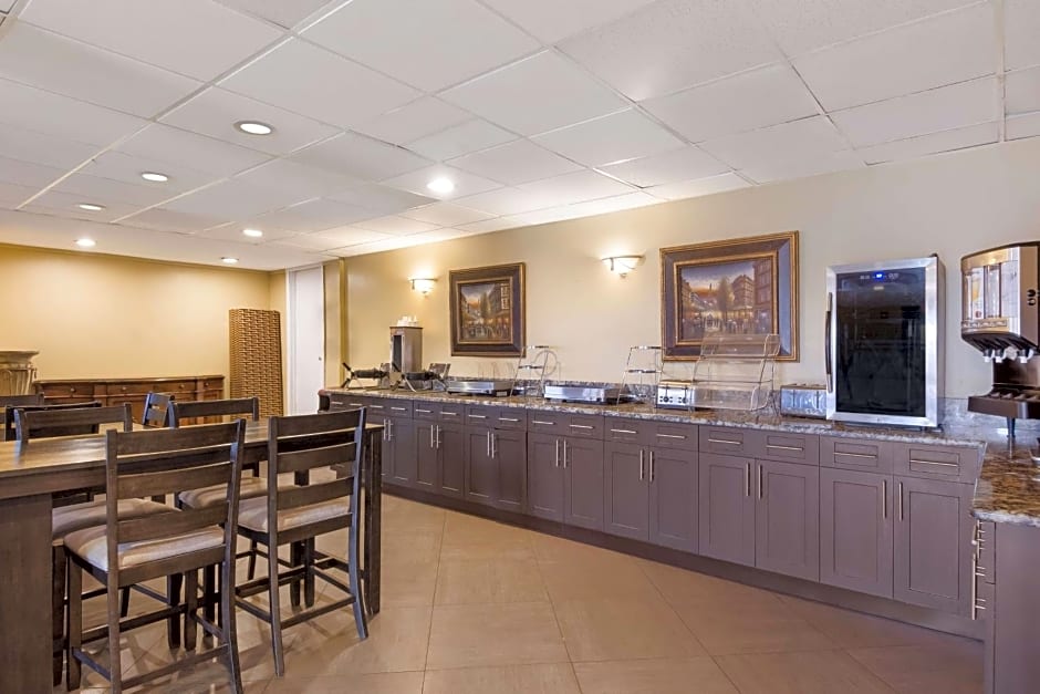 SureStay Hotel by Best Western St Pete Clearwater Airport