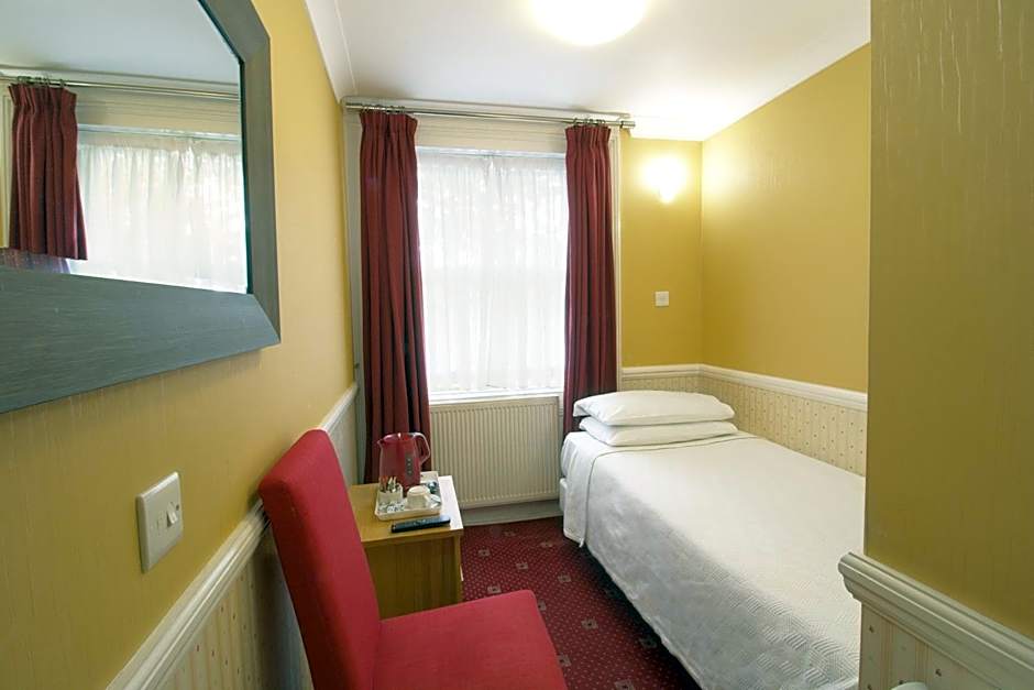 Balmoral House Hotel