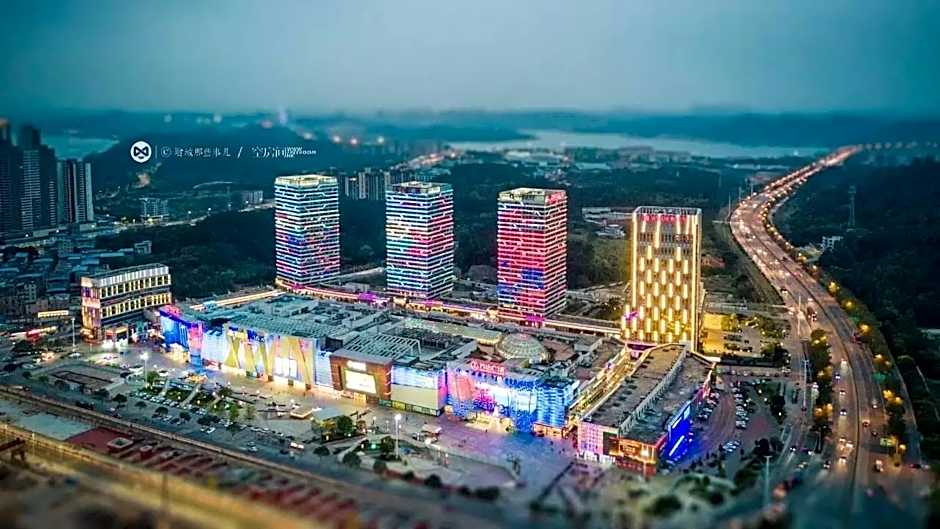 IU Hotelsa Guangzhou Zengcheng Gualv Road Wanda PL – Guangzhou (Canton), IA