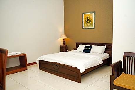 Urbanview Hotel Ratu Elok Syariah Banjarbaru by RedDoorz