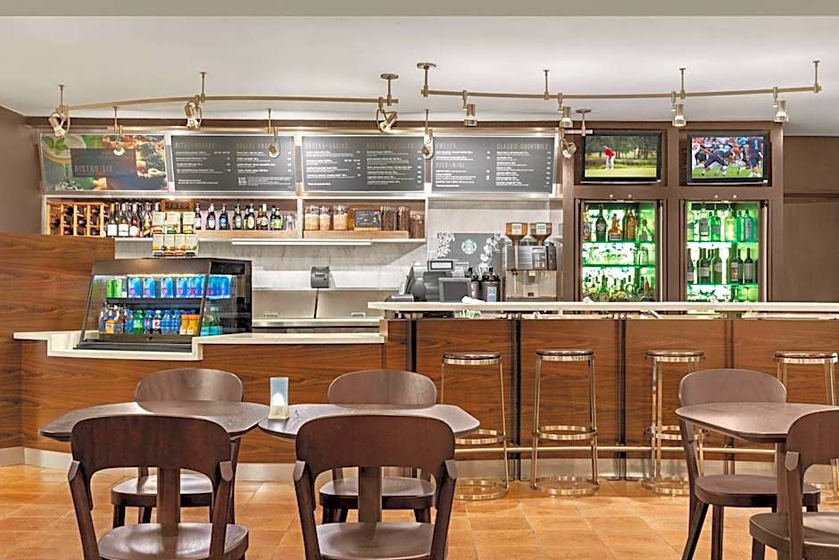 Courtyard by Marriott Dayton North