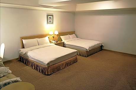 Standard Quadruple Room(No Window)