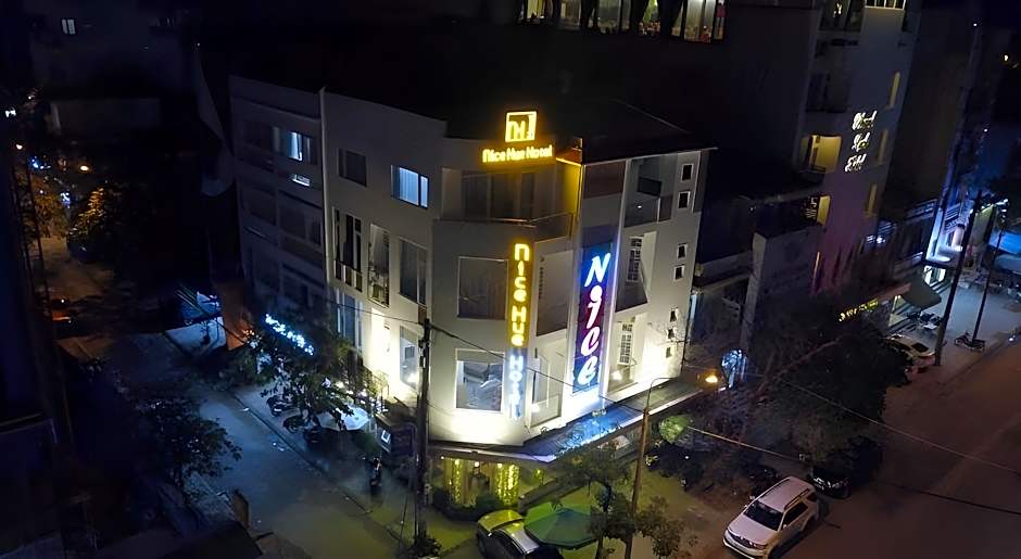 Nice Hue Hotel