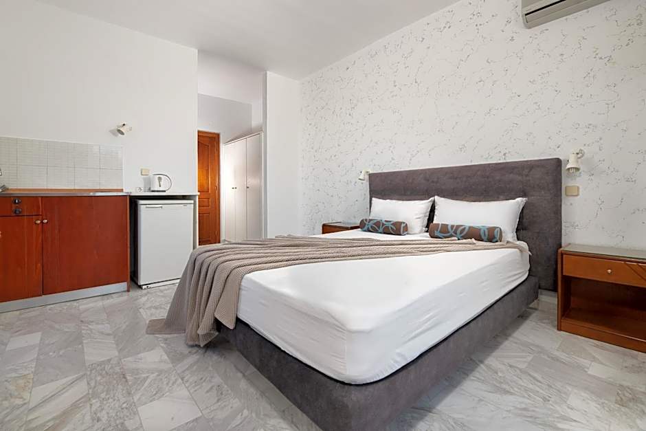 Vlycha Beach Apartments