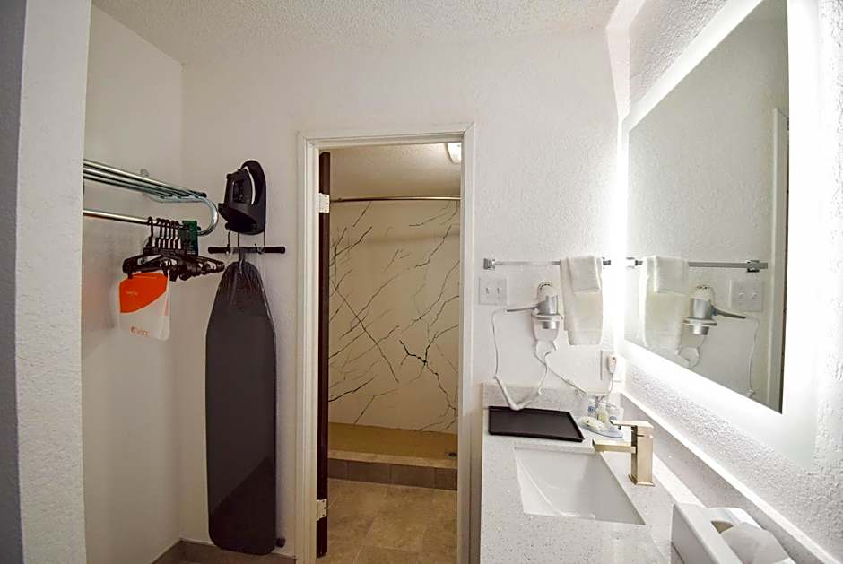 Quality Inn & Suites Sulphur Springs