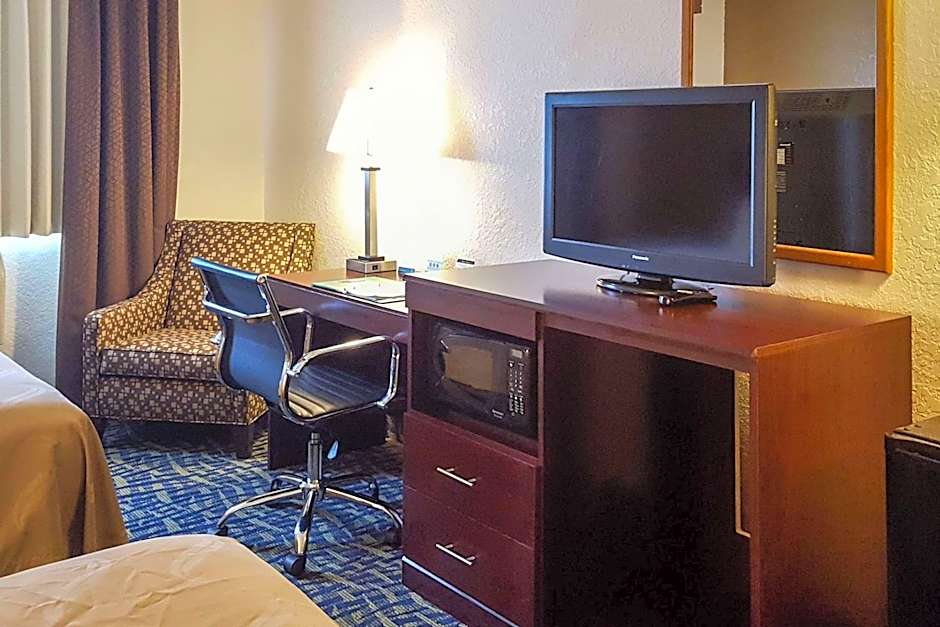 Quality Inn Ozark-Springfield South