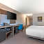 Comfort Inn & Suites Saratoga Springs