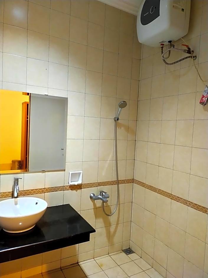 HOTEL & WISMA BINTANG JADAYAT